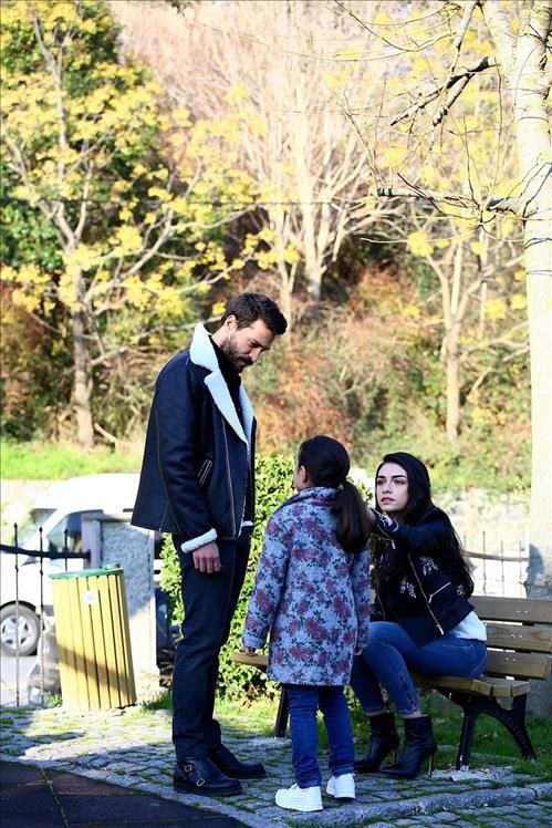 Hayat Sirlari Fotograf Isimlerini Iceren 87 Fotograftan 3 Beyazperde Com