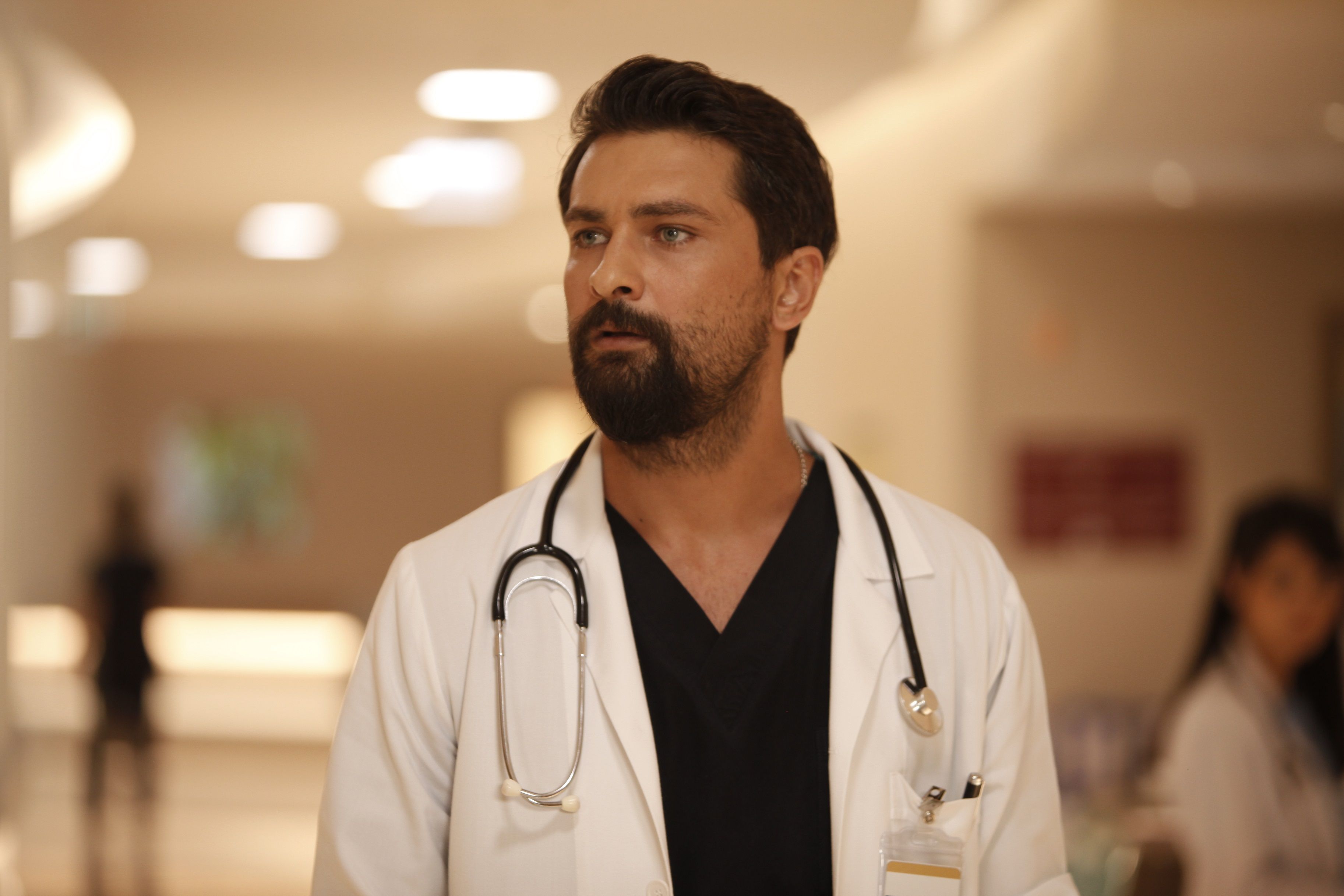 Mucize Doktor Fotograf isimlerini içeren 312 fotoğraftan