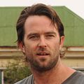 Fotoğraf Sullivan Stapleton