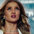Fotoğraf Rosie Huntington-Whiteley