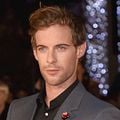 Fotoğraf Luke Treadaway
