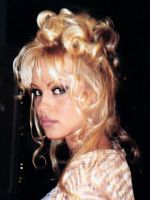 Pamela Anderson: Bir Aşk Hikâyesi posteri