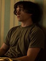 The Crowded Room görüntüsü