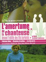 L'amertume de la chanteuse devant l'utilité des fils barbelés posteri