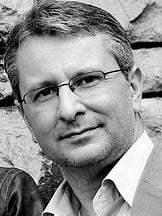 Yekta Kopan'un fotoğrafi