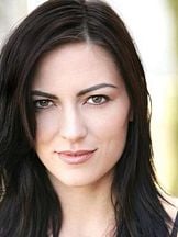 Monique Ganderton'un fotoğrafi