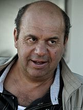 Bernard Destouches'un fotoğrafi