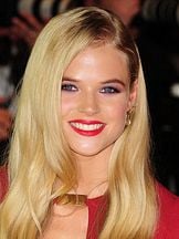 Gabriella Wilde'un fotoğrafi