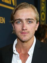 Louis McIntosh'un fotoğrafi