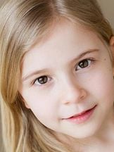 Brooklyn Shuck'un fotoğrafi