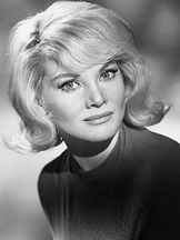 Diane Cilento'un fotoğrafi