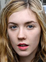 Daisy Broom'un fotoğrafi