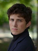 Victor Ezenfis'un fotoğrafi