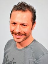 Ahmet Kaynak'un fotoğrafi