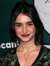 Libe Barer'un fotoğrafi