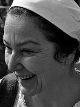 Aynur Aykut'un fotoğrafi