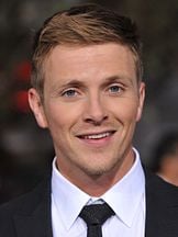 Charlie Bewley'un fotoğrafi