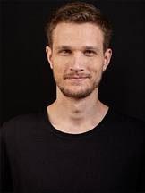 Caner Çeleksiz'un fotoğrafi