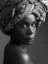 Isabél Zuaa'un fotoğrafi