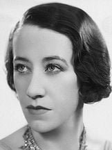 Flora Robson'un fotoğrafi