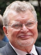 Derren Nesbitt'un fotoğrafi