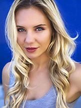 Amy Johnston (II)'un fotoğrafi