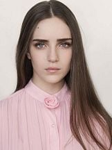 Talia Ryder'un fotoğrafi