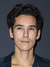 Adam Bessa'un fotoğrafi