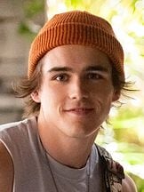 Charlie Gillespie'un fotoğrafi