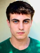 Julien De Saint-Jean'un fotoğrafi