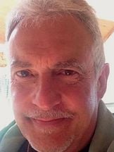 Dan Russell'un fotoğrafi