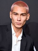 Evan Mock'un fotoğrafi