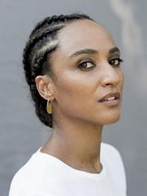 Esther Elisha'un fotoğrafi