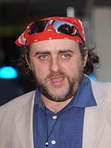 Angus Barnett'un fotoğrafi