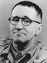 Bertolt Brecht'un fotoğrafi