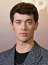 Tom Blyth'un fotoğrafi