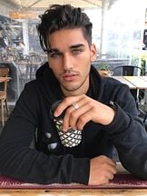 Josh Heuston'un fotoğrafi