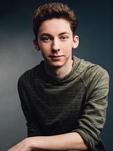 Andrew Barth Feldman'un fotoğrafi