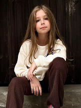 Azra Aksu'un fotoğrafi