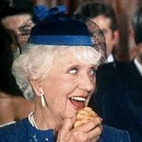 Fotoğraf Denise Grey