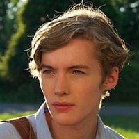 Fotoğraf Toby Regbo