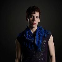 Fotoğraf Jordan Gavaris