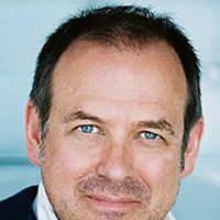 Fotoğraf Ian James Corlett