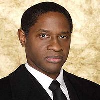 Fotoğraf Tim Russ
