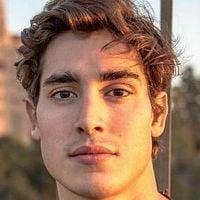 Fotoğraf Henrique Zaga