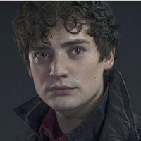 Fotoğraf Aneurin Barnard