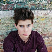 Fotoğraf Nash Grier