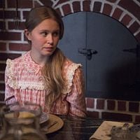 Fotoğraf Eliza Scanlen