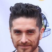 Fotoğraf Josh Keaton