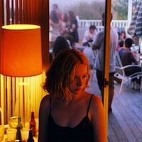 Fotoğraf Deragh Campbell